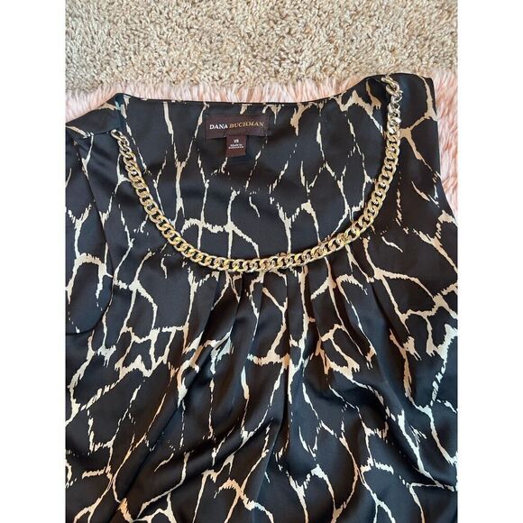 Dana Buchman Sleeveless Animal Print Chain Scoop Neck Detail Blouse XS - Picture 1 of 2